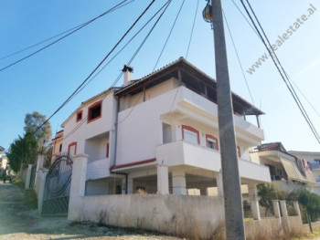 Vile 3-kateshe per shitje ne rrugen Pano Lula ne Tirane.
Vila ka nje hapesire prej 480m2 ku perfshi Vile 3-kateshe per shitje ne rrugen Pano Lula ne Tirane.
Vila ka nje hapesire prej 480m2 ku perfshi