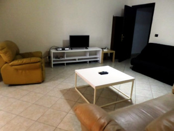 Apartament 1+1 me qera ne rrugen ne rrugen e Bogdaneve ne Tirane.
Apartamenti ndodhet ne katin e dy Apartament 1+1 me qera ne rrugen ne rrugen e Bogdaneve ne Tirane.
Apartamenti ndodhet ne katin e dy