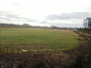 Land for sale near Aeroporti Street in Tirana.
It has 8580 m2 of space with access in the main stre Land for sale near Aeroporti Street in Tirana.
It has 8580 m2 of space with access in the main stre