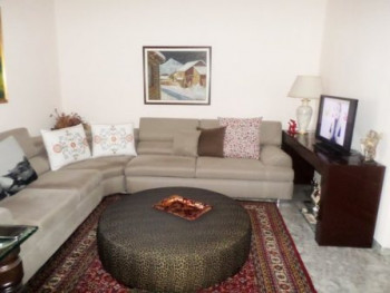 Apartament me qera prane Sheshit Avni Rustemi Tirane.
Apartamenti ndodhet ne katin e trete te nje p Apartament me qera prane Sheshit Avni Rustemi Tirane.
Apartamenti ndodhet ne katin e trete te nje p