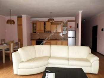 Apartament me qera ne rrugen Llazar Pulluqi ne Tirane.
Apartamenti ndodhet ne katin e dyte te nje p Apartament me qera ne rrugen Llazar Pulluqi ne Tirane.
Apartamenti ndodhet ne katin e dyte te nje p