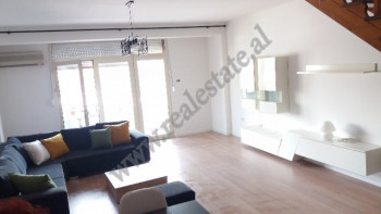 Apartament dupleks ne rrugen Andon Zako Cajupi ne Tirane.
Ndodhet ne katin e 5-te dhe te 6-te te Apartament dupleks ne rrugen Andon Zako Cajupi ne Tirane.
Ndodhet ne katin e 5-te dhe te 6-te te