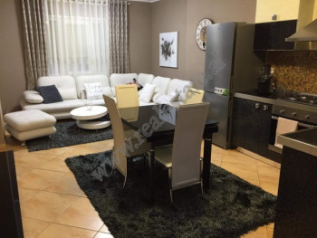 Apartament me qera prane rezidences Kodra e Diellit ne Tirane.
Apartamenti ndodhet ne katin e pes Apartament me qera prane rezidences Kodra e Diellit ne Tirane.
Apartamenti ndodhet ne katin e pes