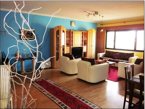 Apartment for rent in Faik Konica Street close to Qemal Stafa stadium.

With 120 m2 of living spac