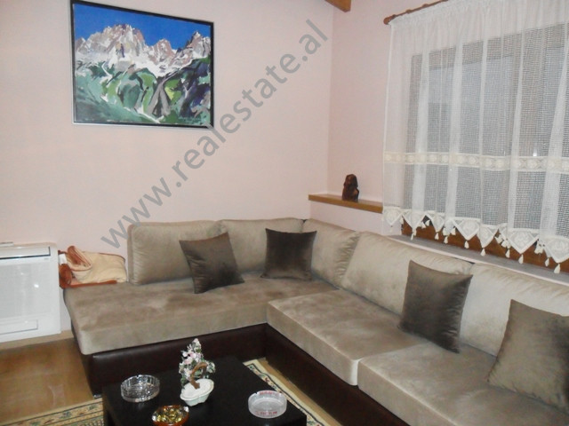 Apartment for rent in Tirana, Lidhja e Prizrenit Street.
With 200 m2 of living space offers a large