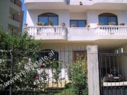 Two storey villa for rent in Bilal Golemi Street in Tirana.
The first floor, with 100 m2 of living 