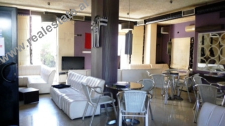 Business space for sale in Tirana. The space is positioned on the 2nd floor of a an building, with 1 Business space for sale in Tirana. The space is positioned on the 2nd floor of a an building, with 1