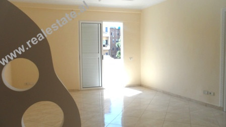 Apartament 2+1 me qera prane Gjimnazit Arben Broci ne Tirane, ne rrugen Besim Imami.
Apartamenti nd Apartament 2+1 me qera prane Gjimnazit Arben Broci ne Tirane, ne rrugen Besim Imami.
Apartamenti nd