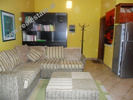 Apartament 2+1 me qera pas Ambasades Amerikane ne Tirane.
Apartamenti ndodhet ne nje zone te qete d Apartament 2+1 me qera pas Ambasades Amerikane ne Tirane.
Apartamenti ndodhet ne nje zone te qete d