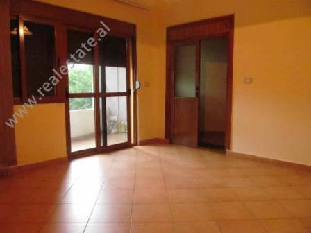 Apartment for rent in Barrikada Street in Tirana.
The flat is situated on the 2nd floor of the buil