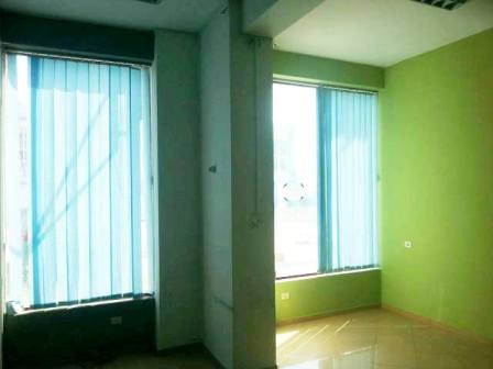 Store space for rent near to the Orthodox Church in Tirana.
It is situated on the first floor in a 