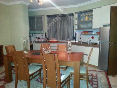 Apartament per shitje ne rrugen Kajo Karafili ne Tirane.
Ndodhet ne katin e 5-te ne nje pallat te r