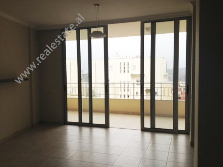 Apartment for rent in Peti Street in Tirana.
It is situated on the 3-rd floor in a new building.
T