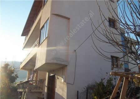 Three storey villa for sale near the Tomorri Stadium in Berat.
It is situated on the side of the ma