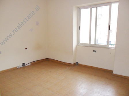 Apartment for office for rent in Zogu I Boulevard in Tirana.
It is situated on the 3-rd floor in an