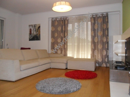 Apartment for rent near the entrance of the big Park in Tirana.

It is situated on the 4-th floor 