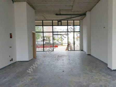 Store space for sale in Demneri Street in Tirana.
It is located on the ground floor in a new comple