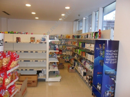 Store for sale near Frosina Plaku Street in Tirana.
It is located on the ground floor in a new comp