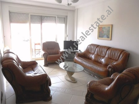 Apartament 2+1 me qera ne rrugen Brigada VIII ne Tirane.
Apartamenti &nbsp;ndodhet ne katin e 5-te 