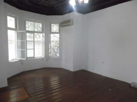 One storey villa for rent in Bogdaneve street in Tirana.
It is situated a few meters from the mai One storey villa for rent in Bogdaneve street in Tirana.
It is situated a few meters from the mai