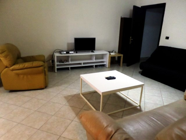 One bedroom apartment for rent in Bogdaneve street in Tirana.
The apartment is situated on 2nd floo