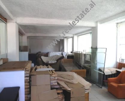 Store for rent close to Sabaudin Grabani school.
The store is situated on the first floor of a new 