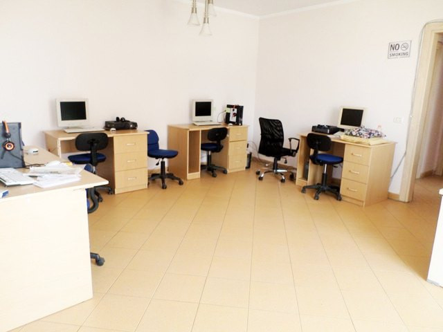 Office for rent in Ish Ekspozita area in Tirana.
The office is situated on the second floor in a ne