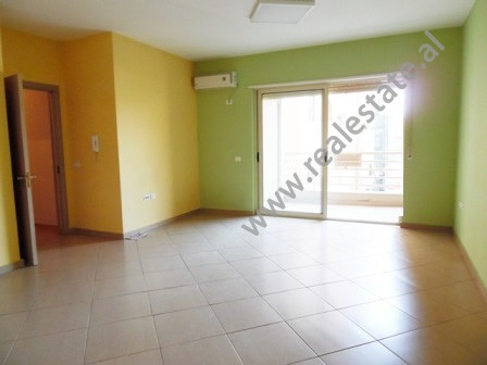 Office for rent at Panorama Complex in Tirana.
It is situated on the 3-th floor in a new complex of