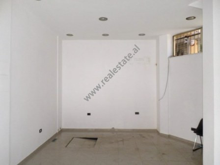 Store for rent in Barrikadave street close with Sami Frasheri school in Tirana.
The store is situat