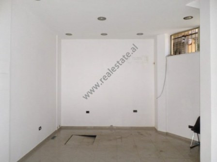 Store for rent in Barrikadave street close with Sami Frasheri school in Tirana.
The store is situat