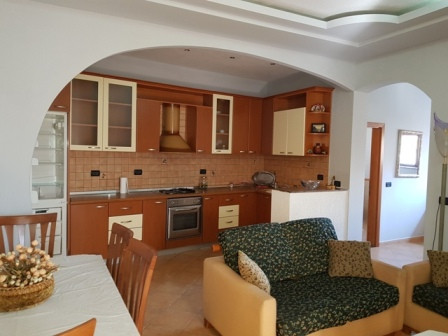 Apartament me qera shume prane me Bulevardin Zogu i I dhe me qendren e Tiranes.
I pozicionuar ne rr Apartament me qera shume prane me Bulevardin Zogu i I dhe me qendren e Tiranes.
I pozicionuar ne rr