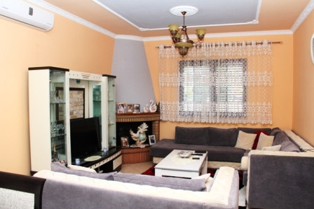 Three storey villa for sale near the Maminas-Gjiri i Lalezit street.
The villa is located in Manez Three storey villa for sale near the Maminas-Gjiri i Lalezit street.
The villa is located in Manez
