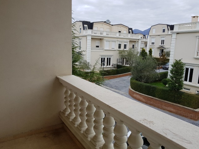 Villa for rent in Lunder, part of White Houses Residence, Tirana.
It has an area of 240 m2 of inter Villa for rent in Lunder, part of White Houses Residence, Tirana.
It has an area of 240 m2 of inter