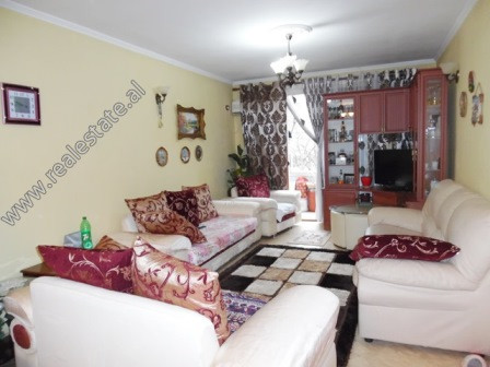 Two bedroom apartment for rent close to Wilson Square in Tirana.
It is situated on the 3-rd floor o
