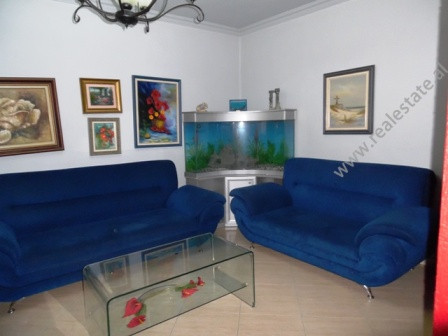 Apartament me qira ne rrugen Myslym Shyri, prane kryqezimit te 21 Dhjetorit ne Tirane.
Apartament Apartament me qira ne rrugen Myslym Shyri, prane kryqezimit te 21 Dhjetorit ne Tirane.
Apartament