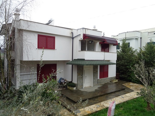 Villa for rent in Sauk area in Tirana.
The villa is newly built and includes 800 m2 of land and 2 Villa for rent in Sauk area in Tirana.
The villa is newly built and includes 800 m2 of land and 2