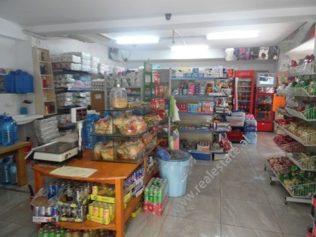 Store for sale close to Naim Frasheri street in Tirana.
It is situated on the ground floor of an ol