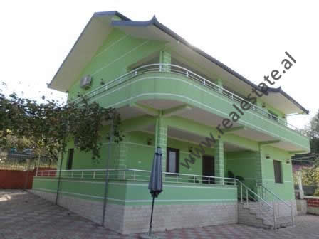 Two storey villa for sale in Shkoze-Lanabregas, in the area of Shkoze in Tirana.
It has a surface o