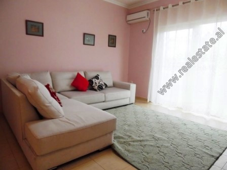 One bedroom apartment for rent in Selita e Vjeter Street in Tirana.
It is located on the 2nd floor 