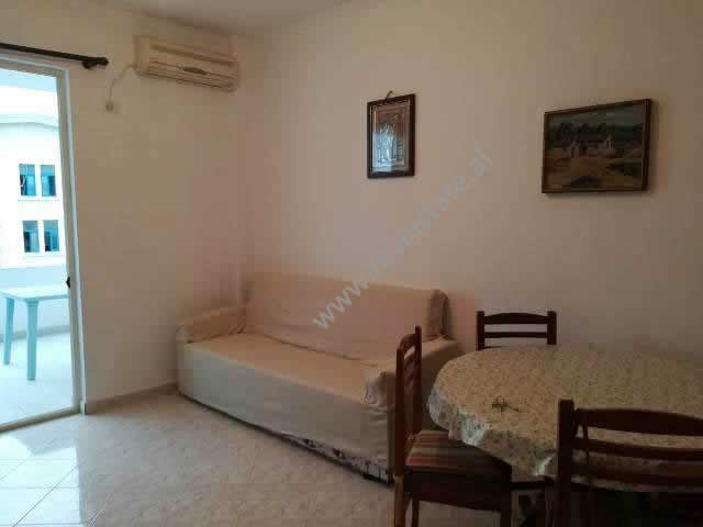 One bedroom apartment for sale in beach area in Golem, Albania.
It is located on the 3-rd floor of 
