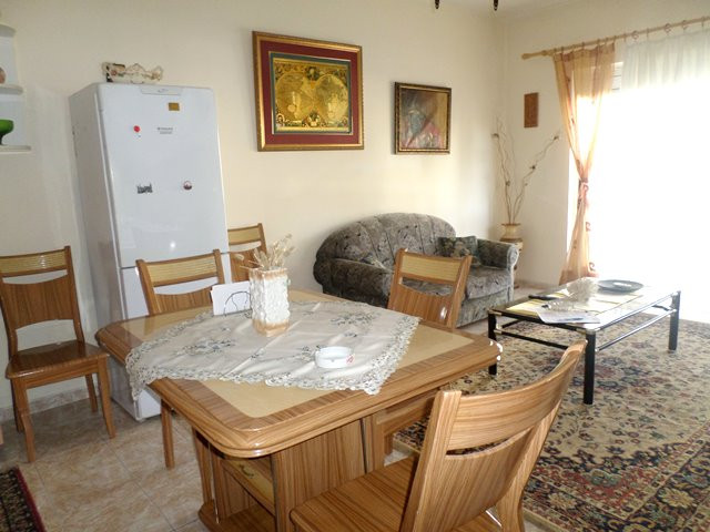 Two bedroom apartment for rent near Faik Konica school in Tirana, Albania.
It is located on the sec