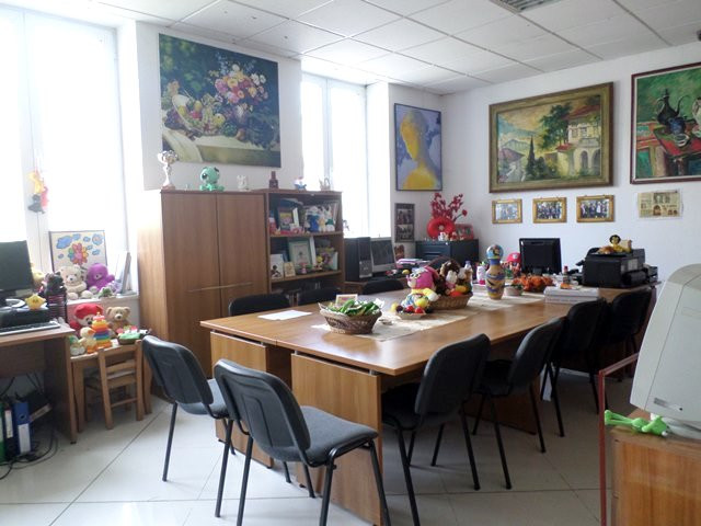 Office for rent in Llazi Miho street in Tirane, Albania.
It is located on the ground floor of a thr