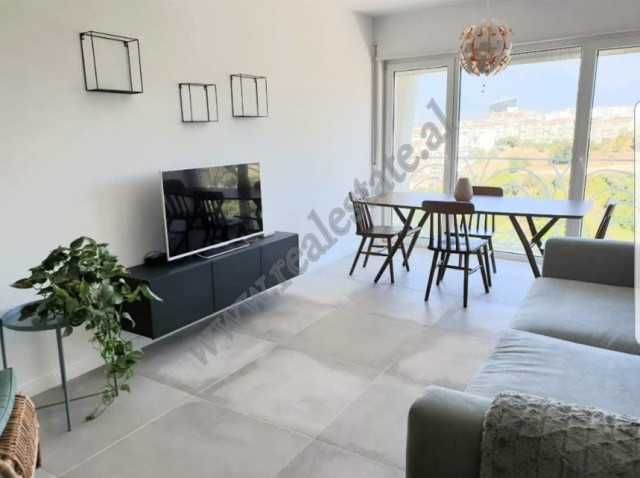 Apartament 3+1 me qera te rezidenca Kodra e Diellit 2 ne Tirane.

Ndodhet ne katin e trete te nje 