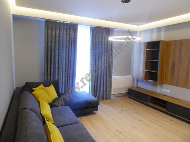 
Apartament 1+1 me qera ne rrugen Shkelqim Fusha ne Tirane.
Shtepia ndodhet ne katin e shtate te n