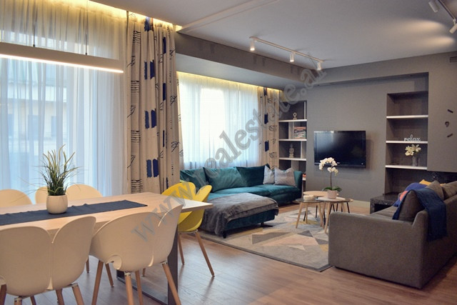 Three bedroom apartment for rent in the area between Komunes se Parisit and Selite, in the Street Ra