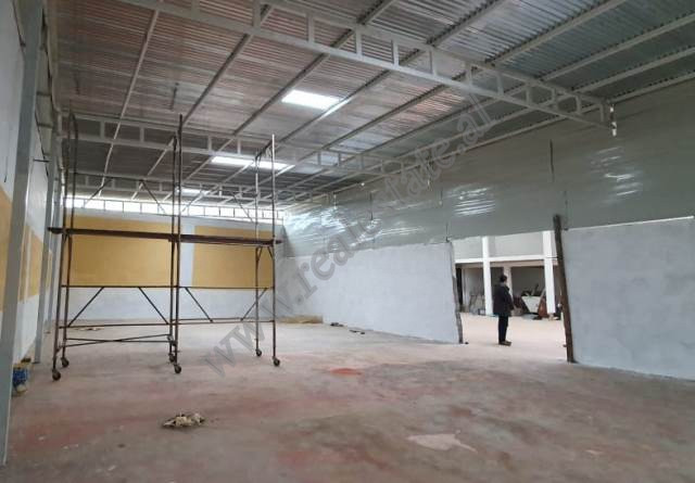Warehouse for rent in Limuthi Street in Tirana, Albania.
It is located in a one-story building away