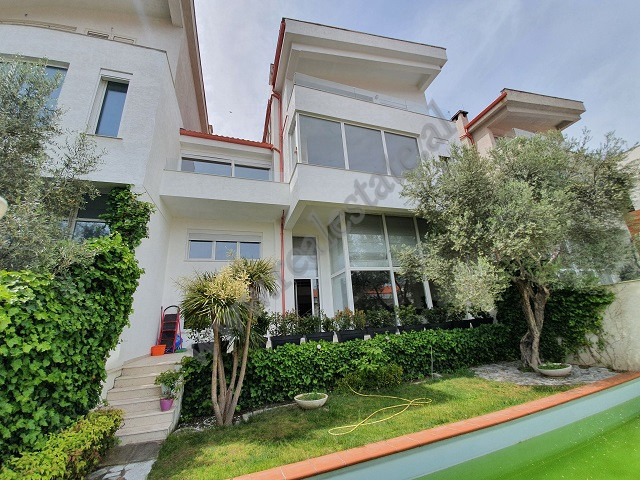 4-storey villa for rent in Kodra e Diellit residence in Tirana.
It offers a total inner area of 491