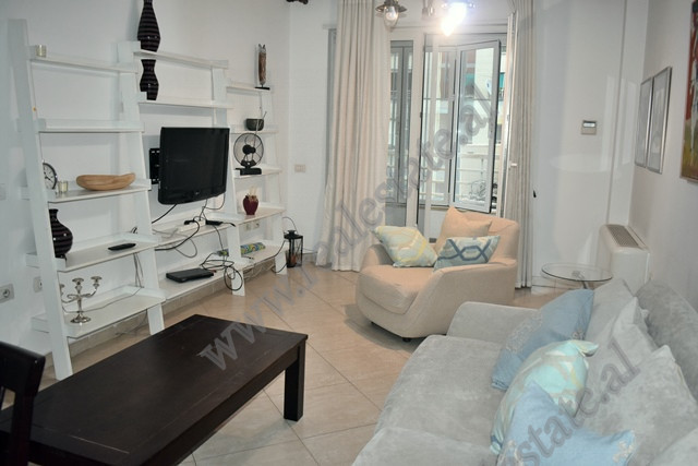 Two bedroom apartment for rent close to Grand Park of Tirana.
The apartment is situated on the thir