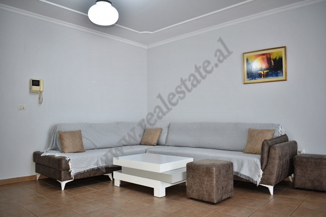 Apartament me qira prane Gjykates se Larte ne Bulevardin Gjergj Fishta ne Tirane
Shtepia ndodhet ne