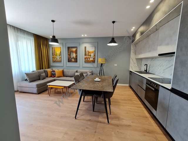 Apartament 1+1 modern me qira tek Kompleksi Fiore di Bosco ne Tirane.
I pozicionuar ne nje komples Apartament 1+1 modern me qira tek Kompleksi Fiore di Bosco ne Tirane.
I pozicionuar ne nje komples